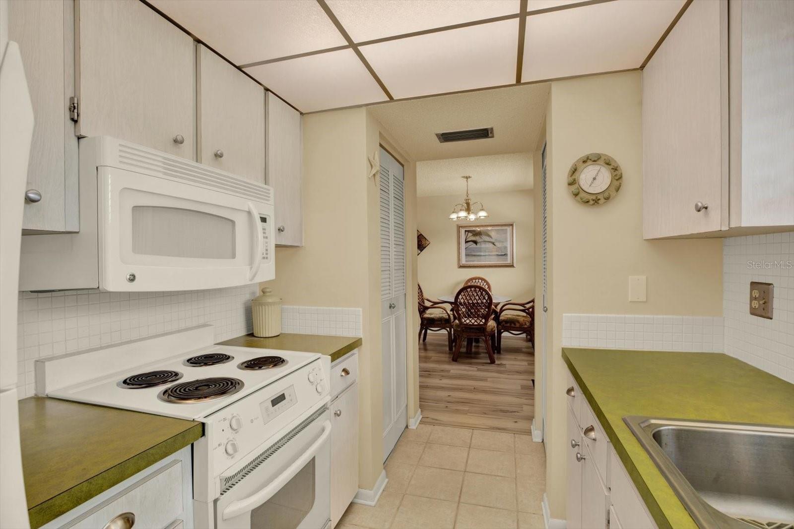 TB8463951 Property Photo