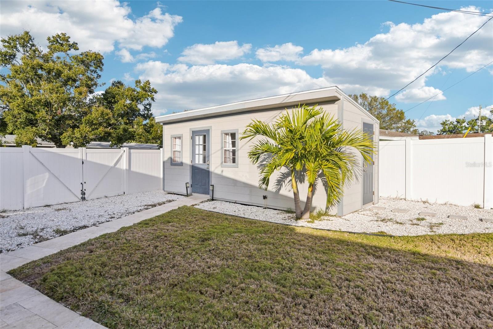 TB8463971 Property Photo