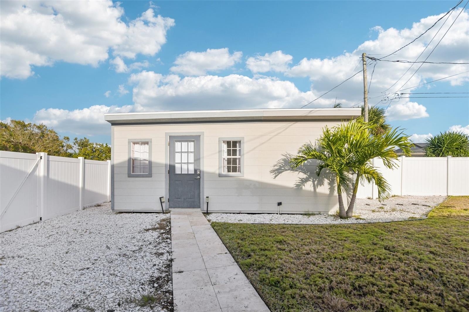 TB8463971 Property Photo