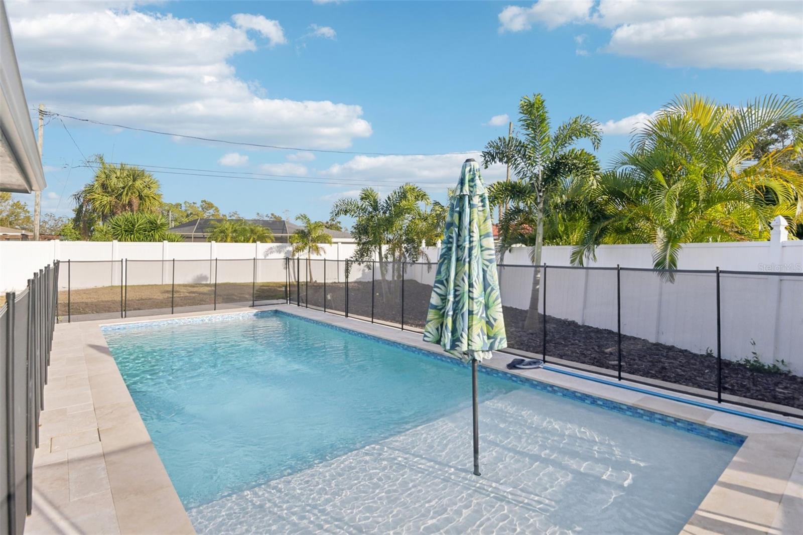 TB8463971 Property Photo