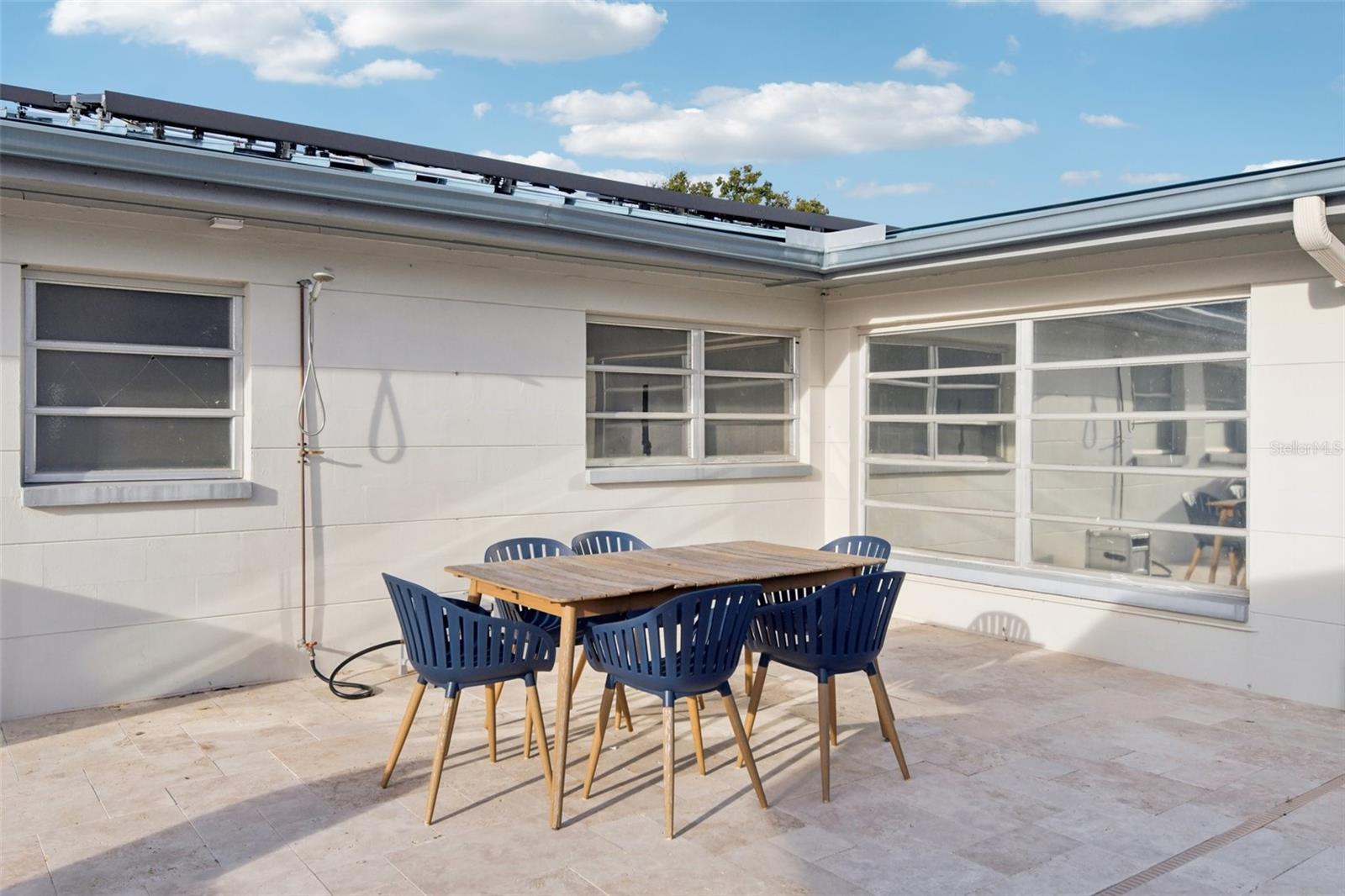 TB8463971 Property Photo