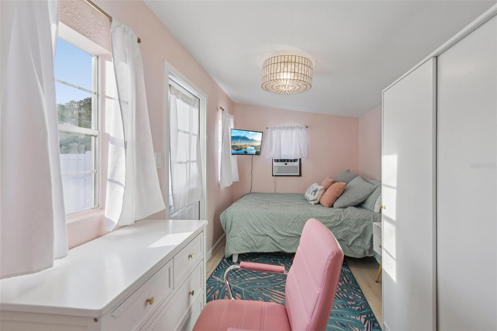 TB8463971 Property Photo