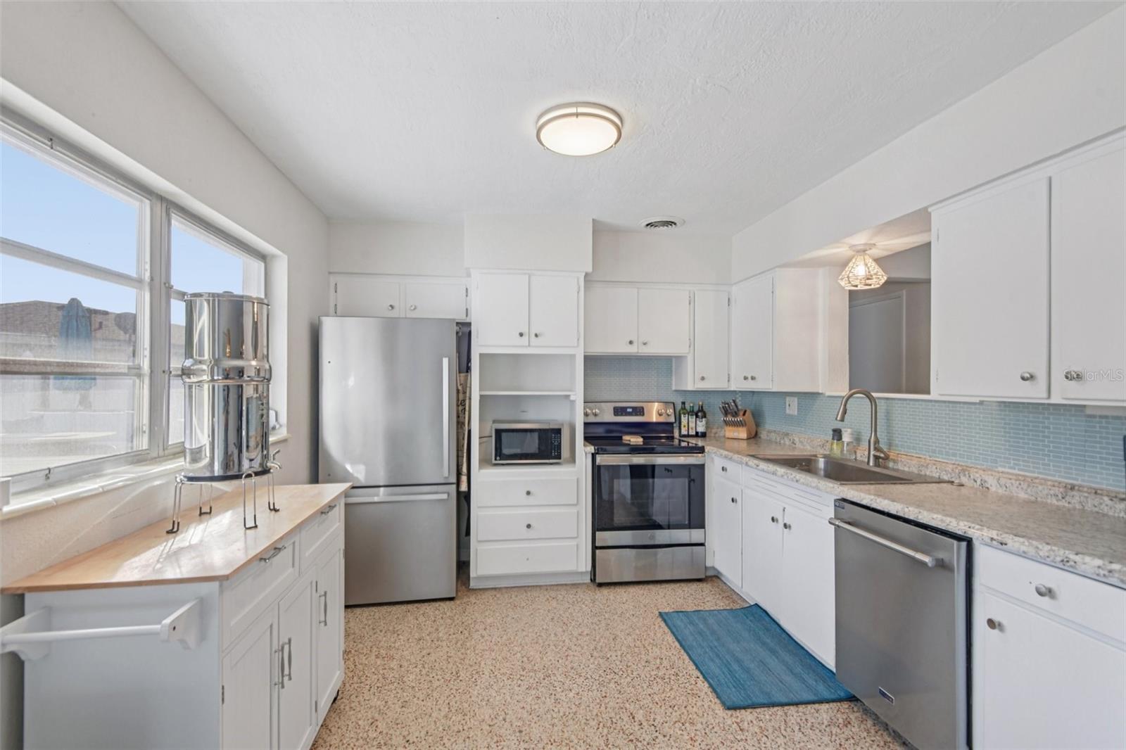 TB8463971 Property Photo