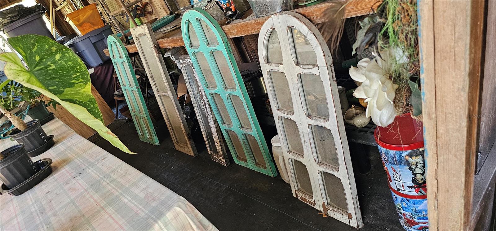 TB8463972 Property Photo