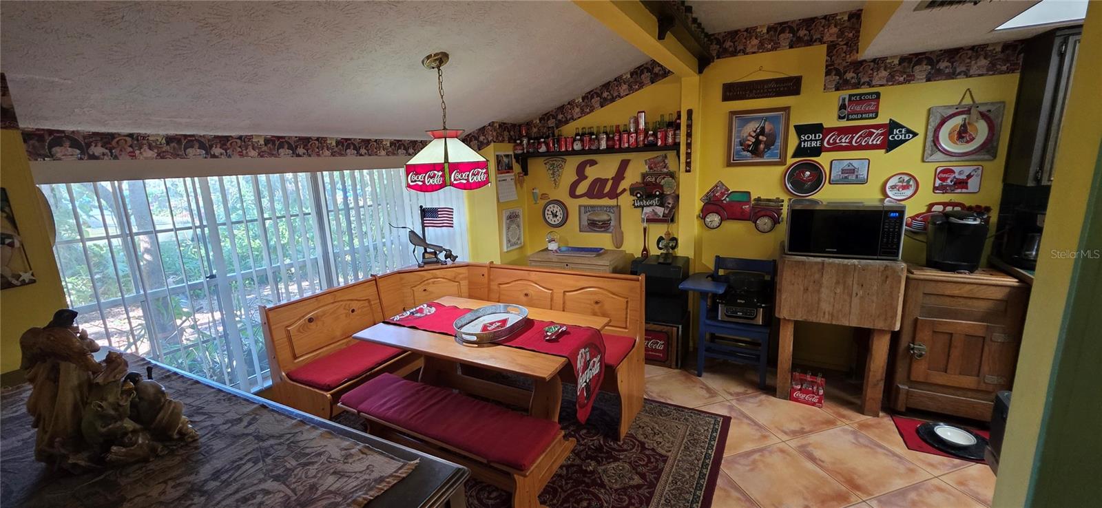 TB8463972 Property Photo