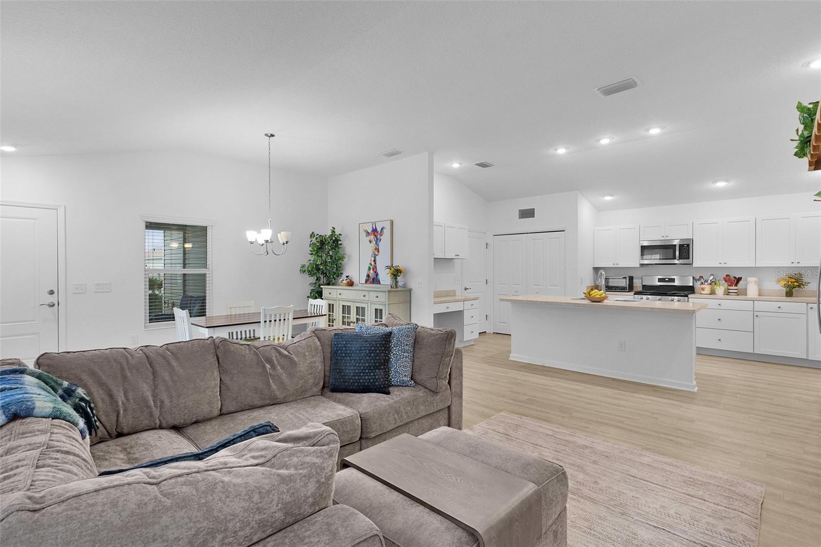 842 SPRING AVE, THE VILLAGES, FL, 34762