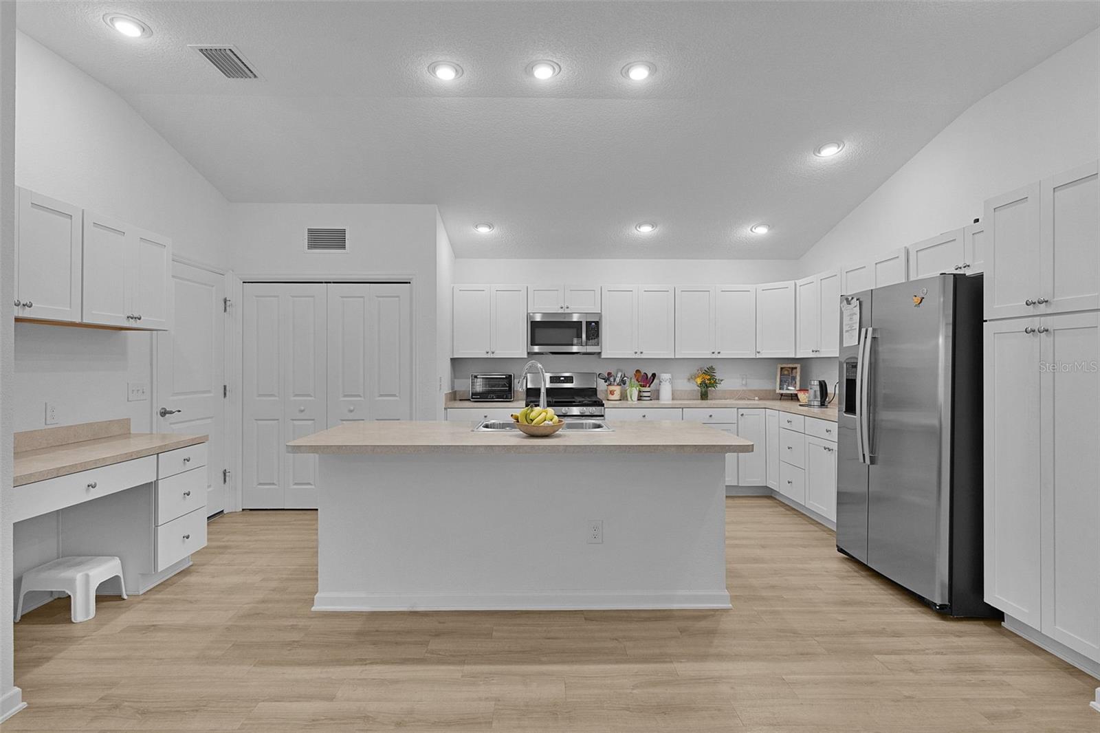 842 SPRING AVE, THE VILLAGES, FL, 34762