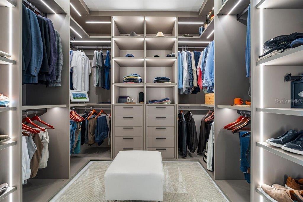 A4678103 Property Photo