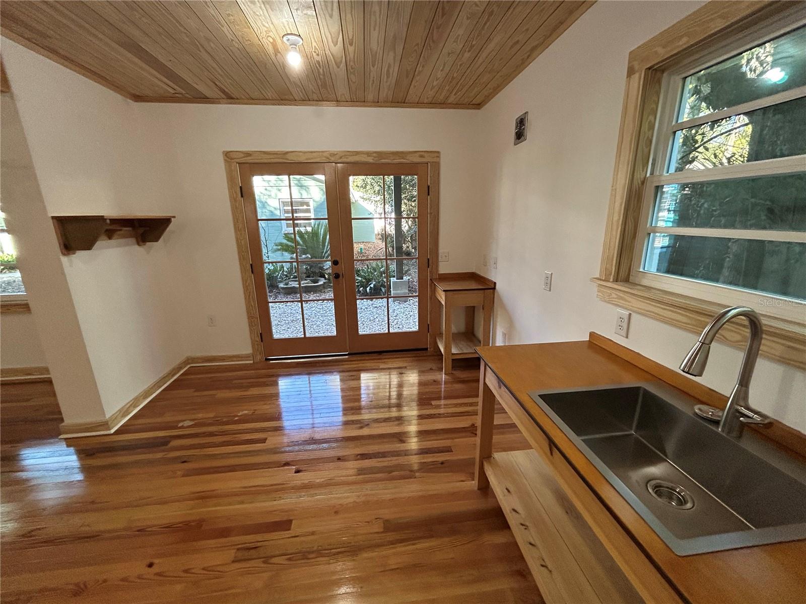 1027 NW 11TH AVE, GAINESVILLE, FL, 32601