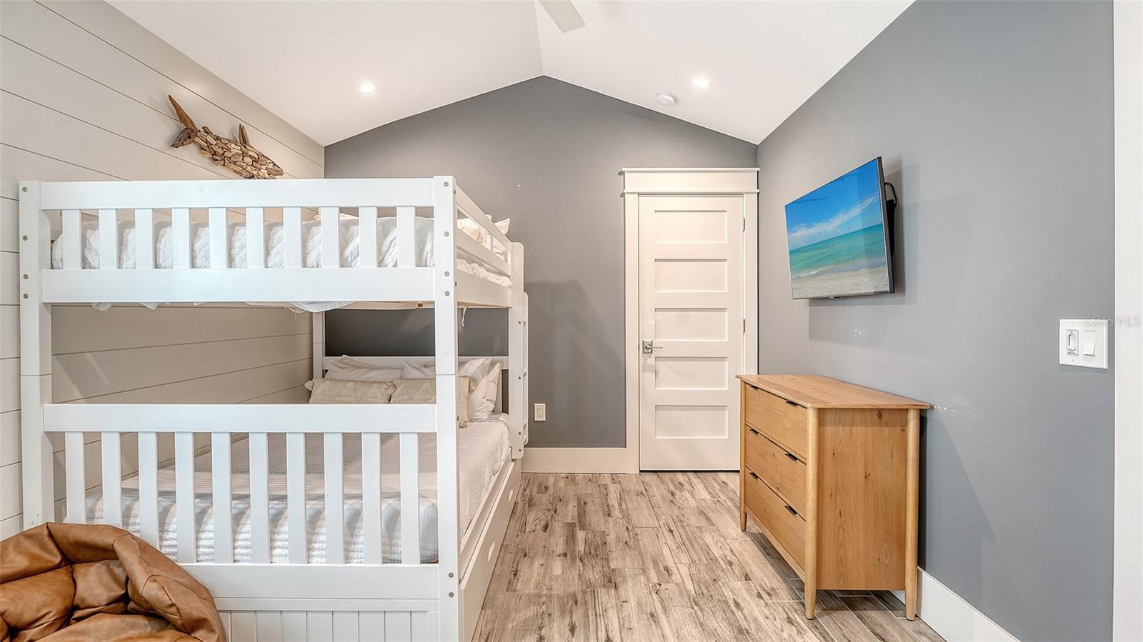 A4678111 Property Photo