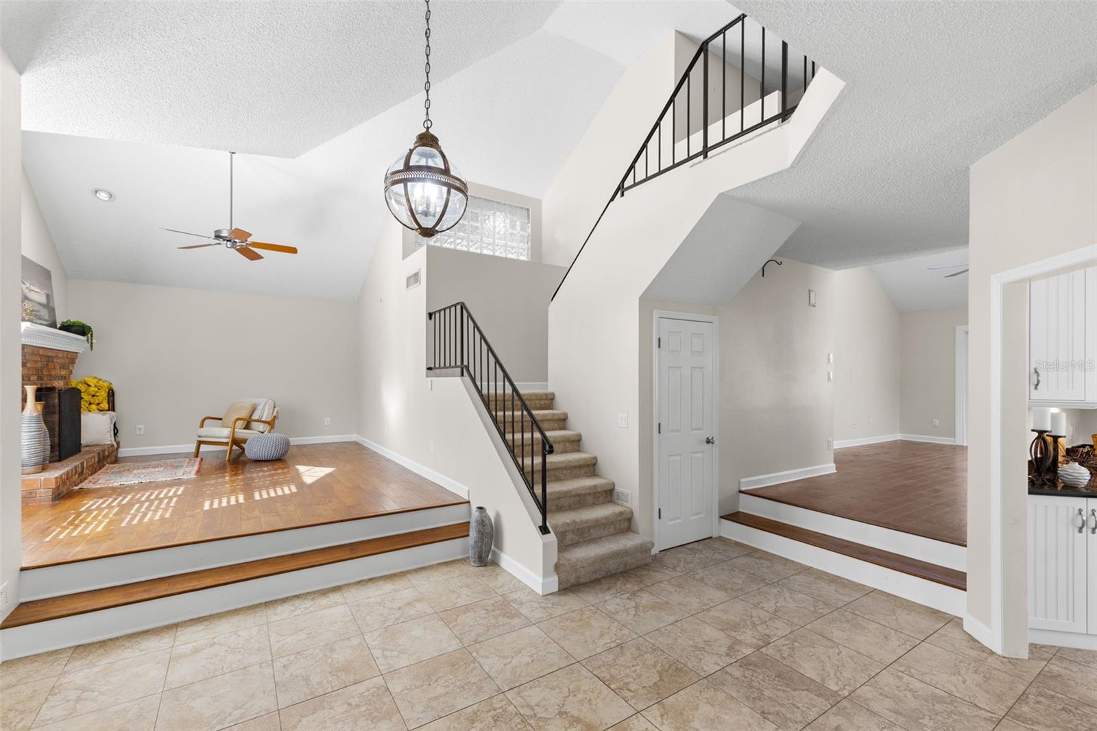 Dramatic Entry way