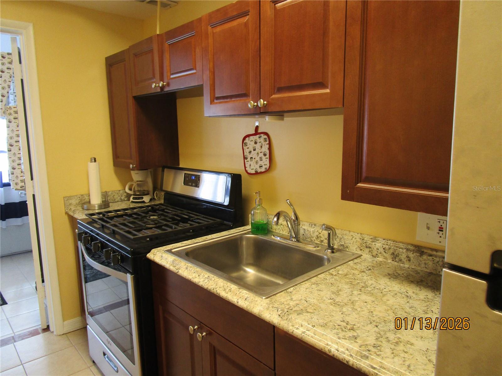 TB8464040 Property Photo