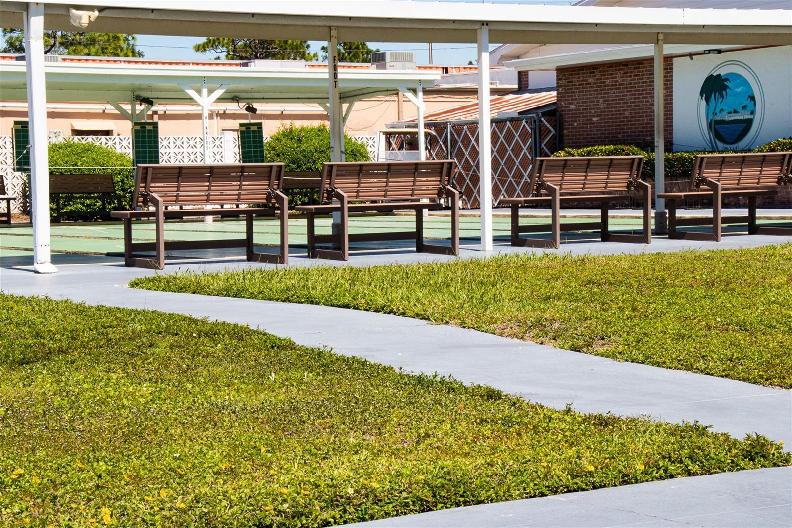 TB8464040 Property Photo