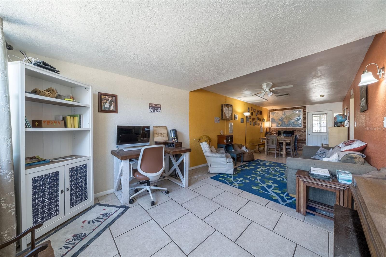 708 N SAINT CLAIR ABRAMS AVE, TAVARES, FL, 32778