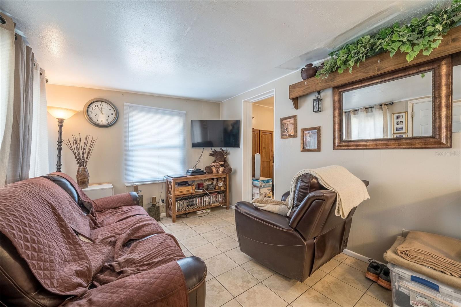 708 N SAINT CLAIR ABRAMS AVE, TAVARES, FL, 32778