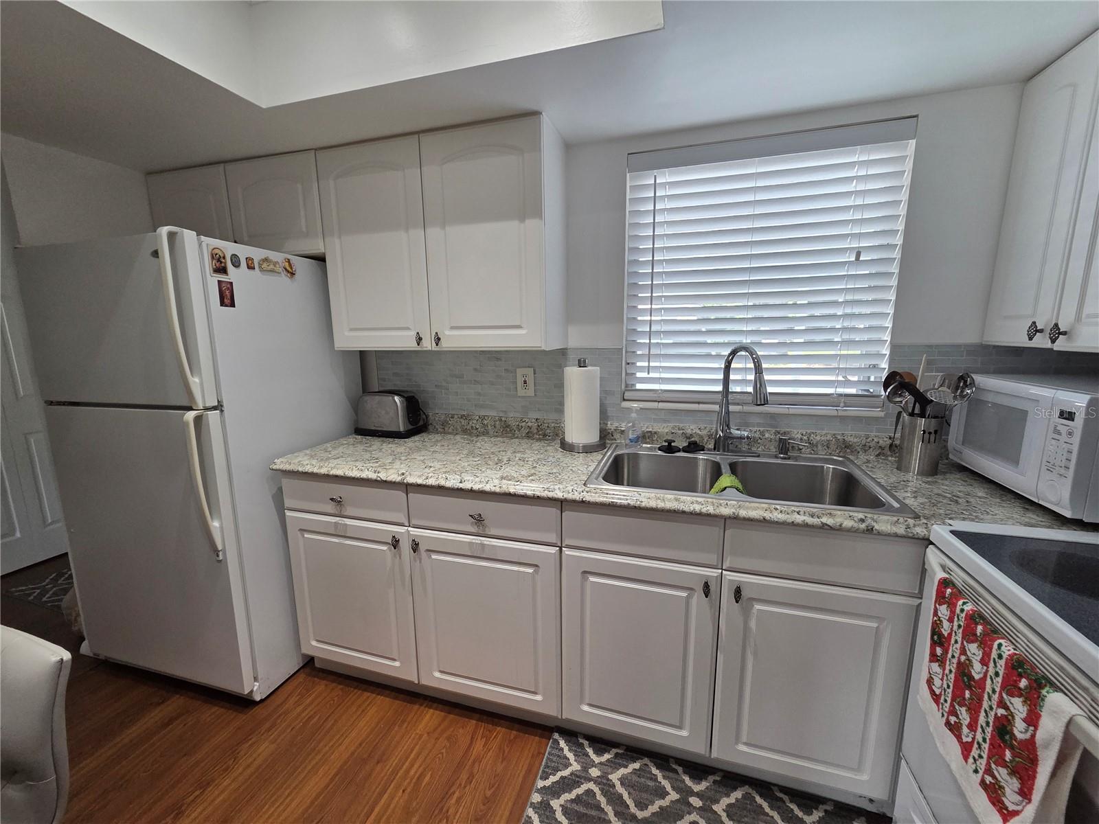 A4678129 Property Photo