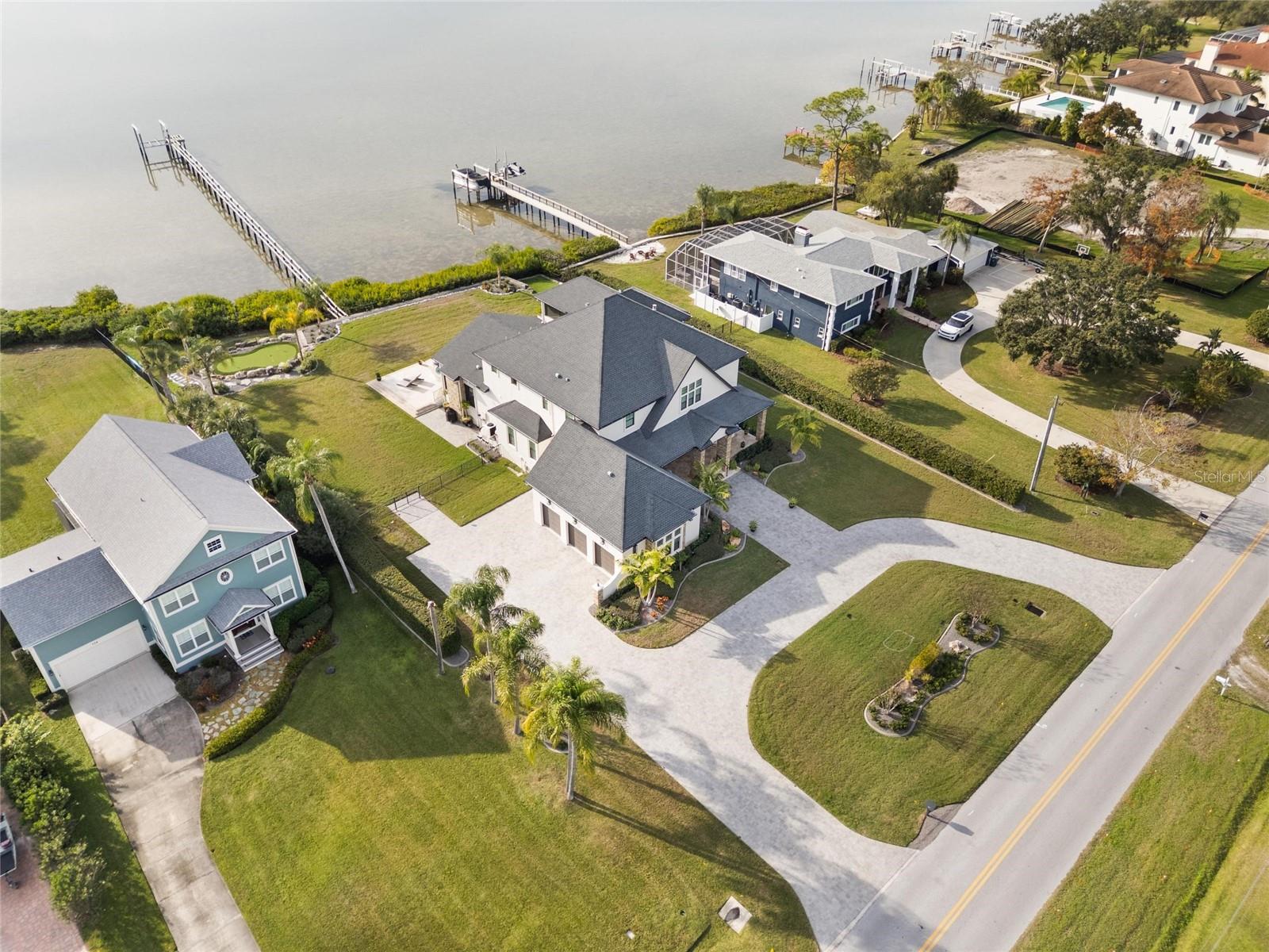 W7882048 Property Photo