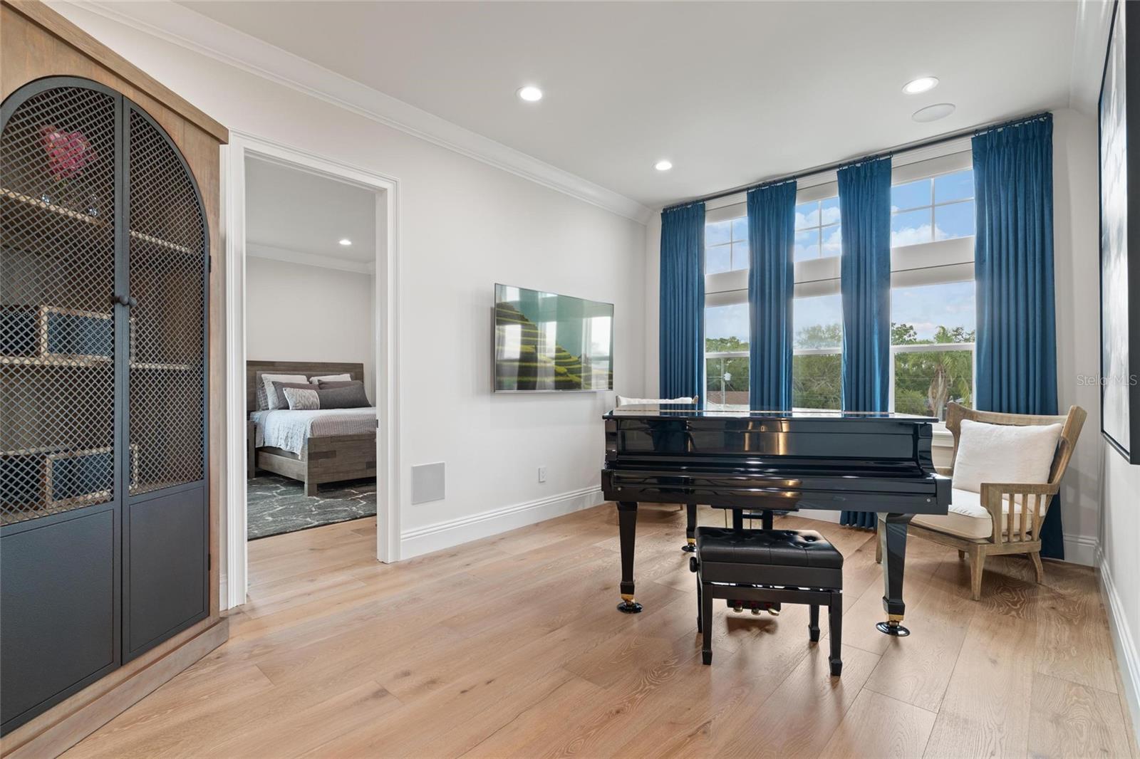 W7882048 Property Photo