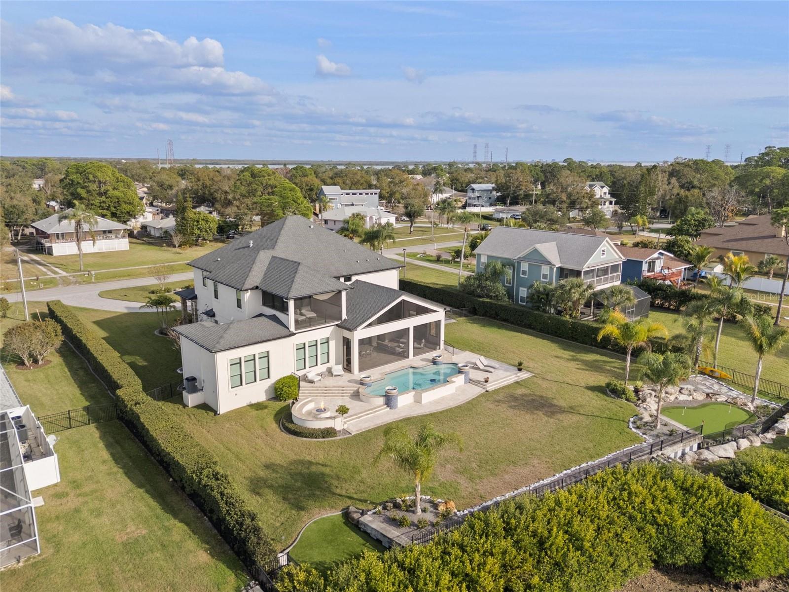 W7882048 Property Photo