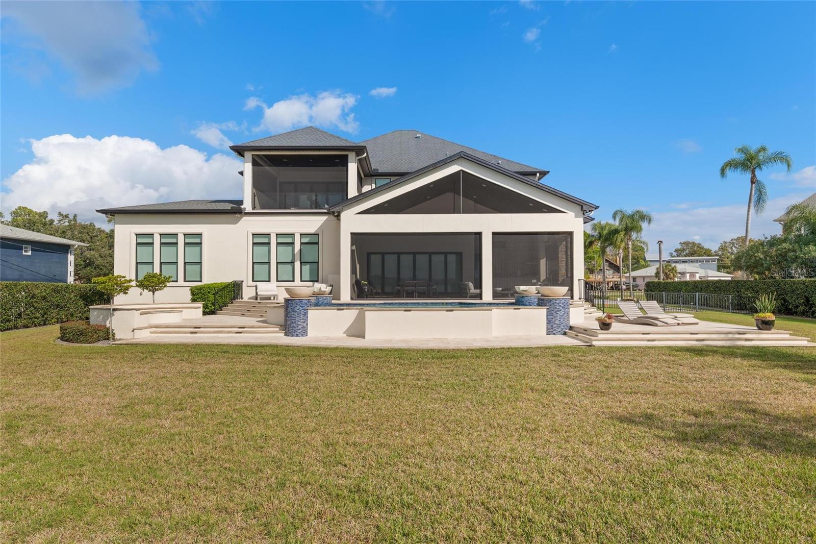 W7882048 Property Photo