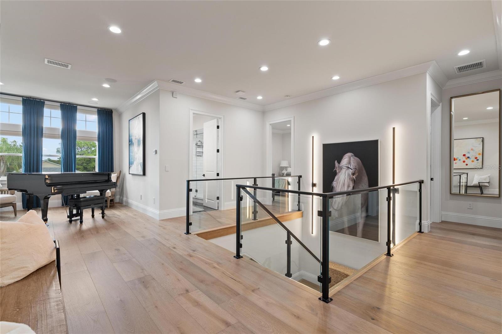 W7882048 Property Photo