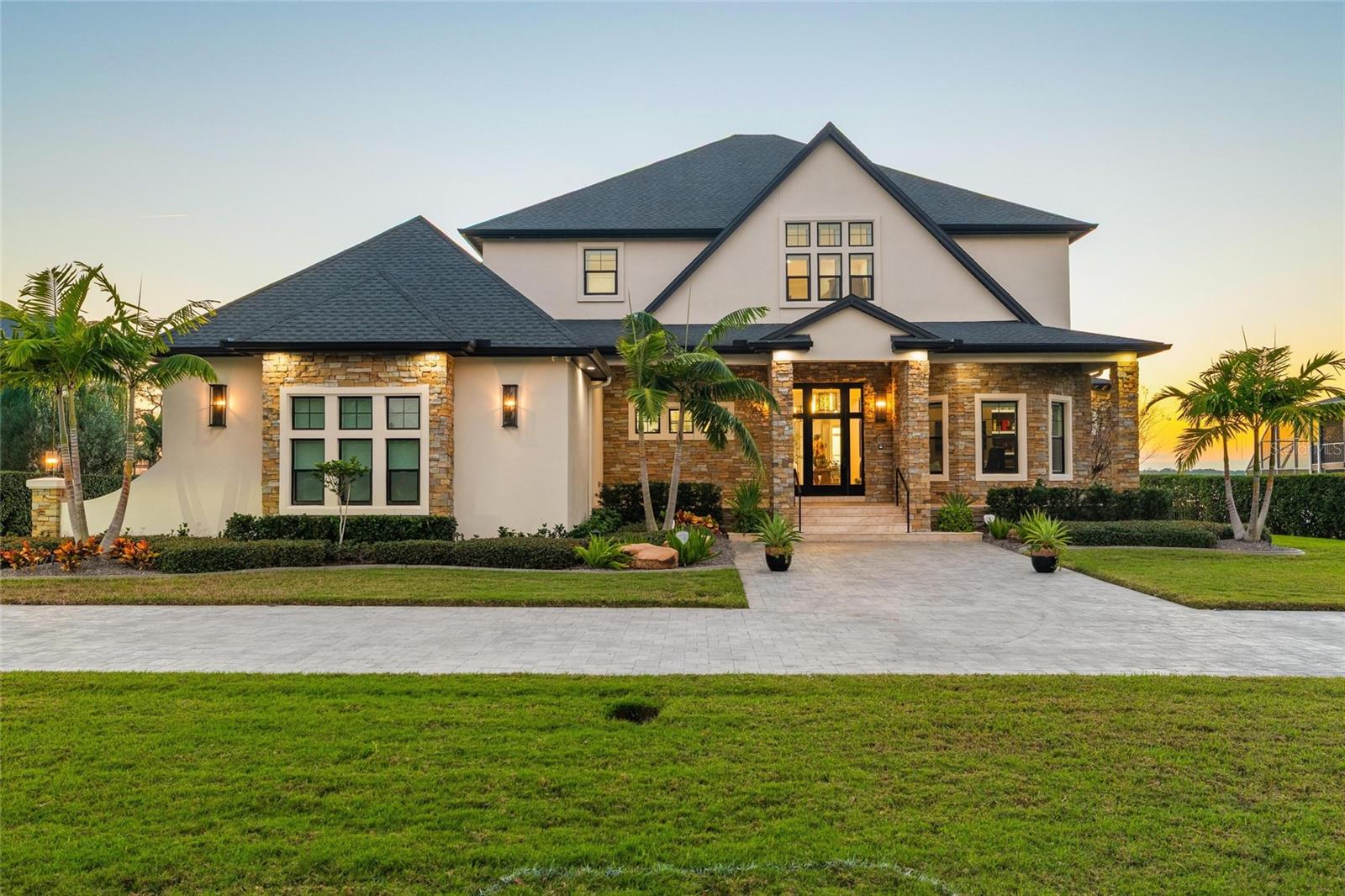 W7882048 Property Photo