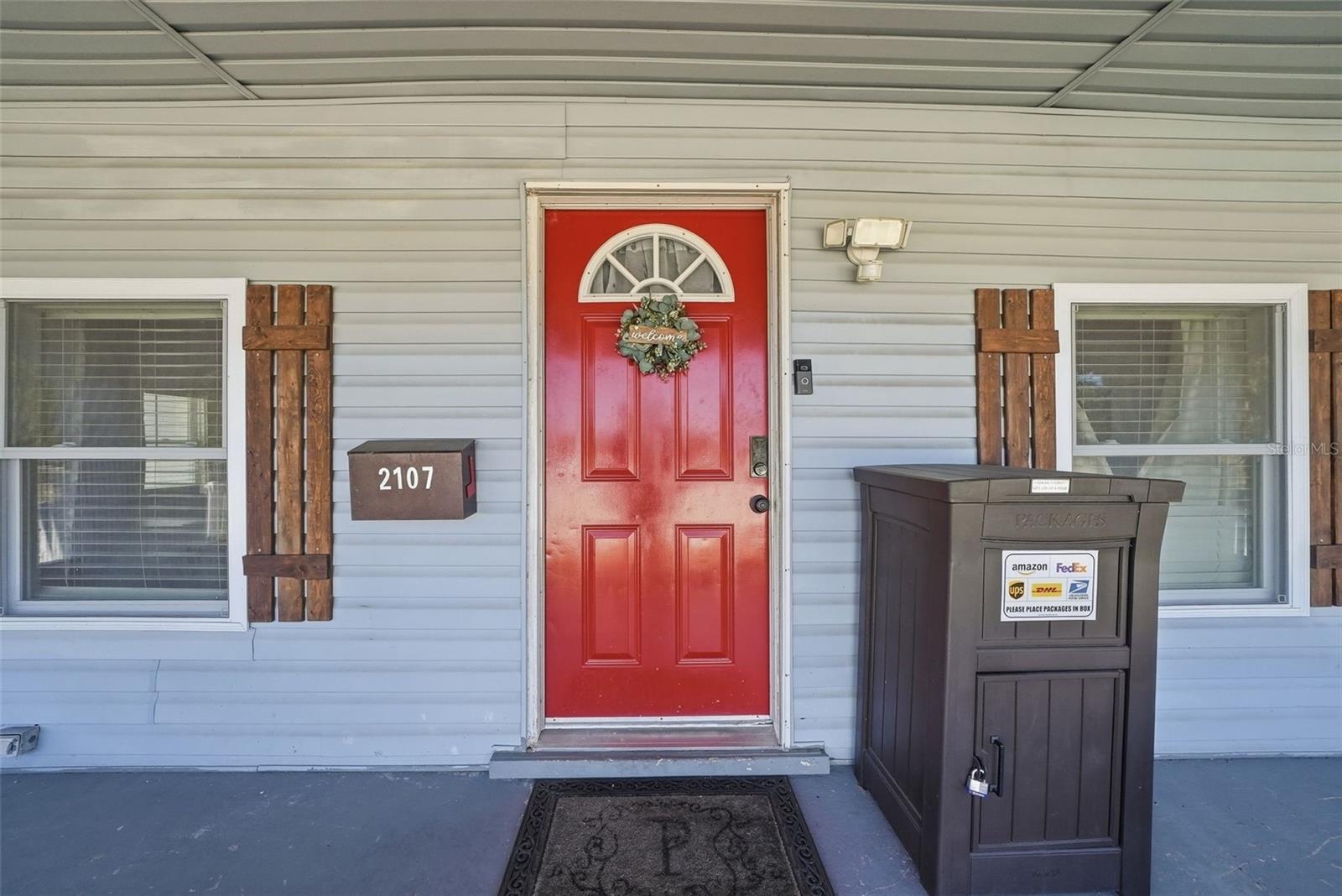 2107 E CHELSEA ST, TAMPA, FL, 33610