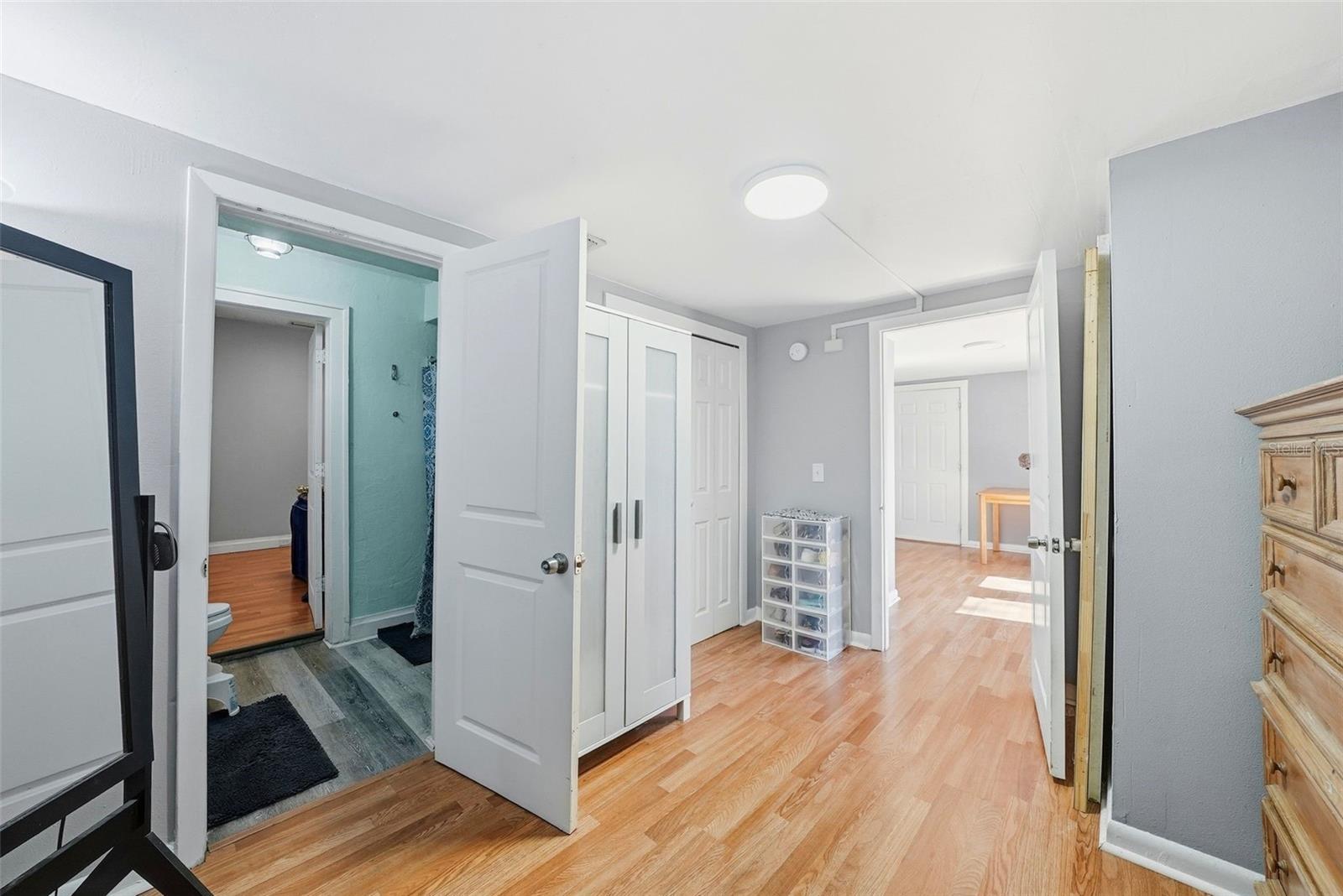 2107 E CHELSEA ST, TAMPA, FL, 33610