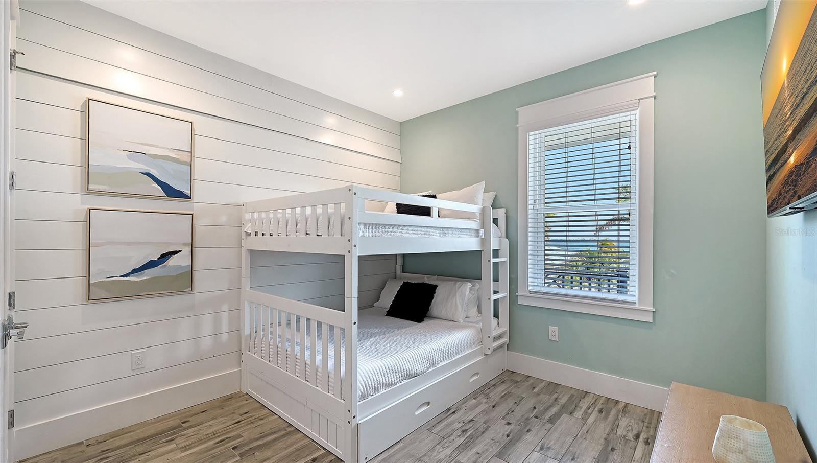 A4678136 Property Photo