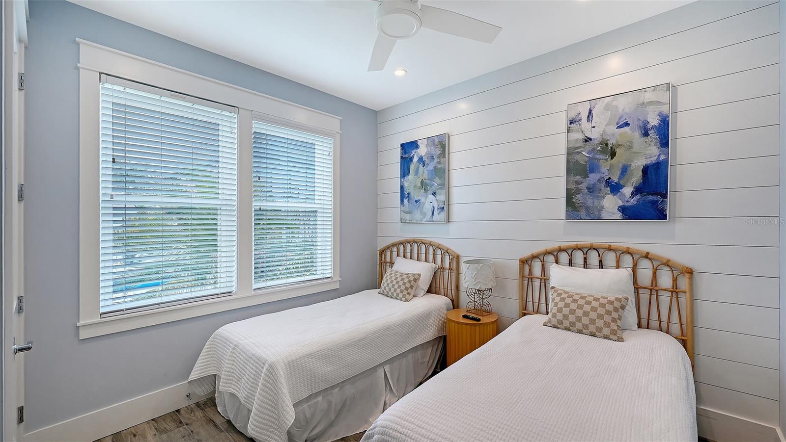 A4678136 Property Photo