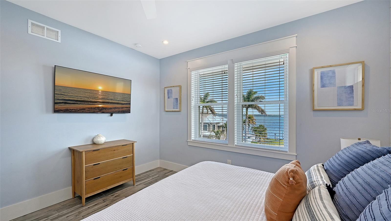 A4678136 Property Photo