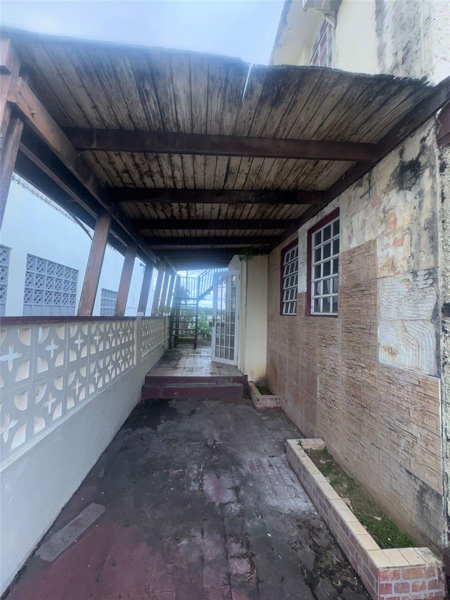 PR9118504 Property Photo