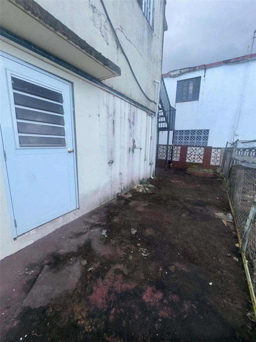 PR9118504 Property Photo