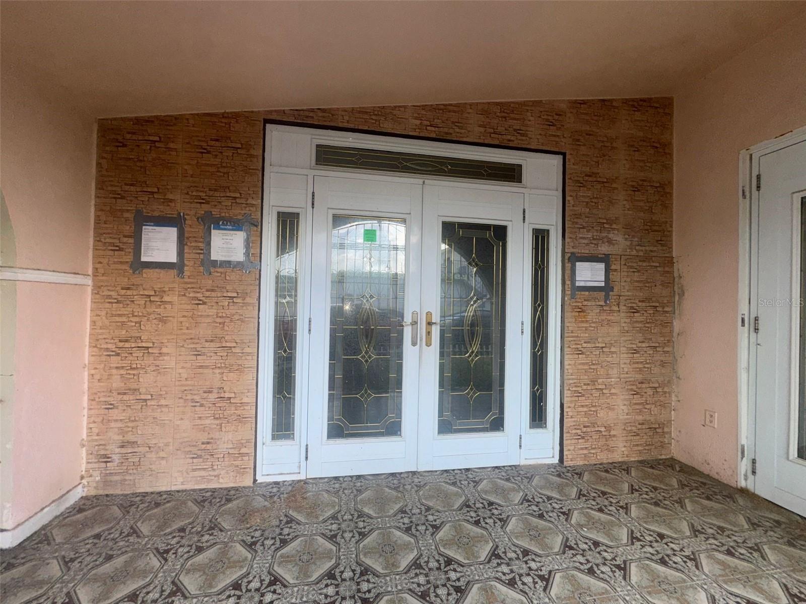 PR9118504 Property Photo