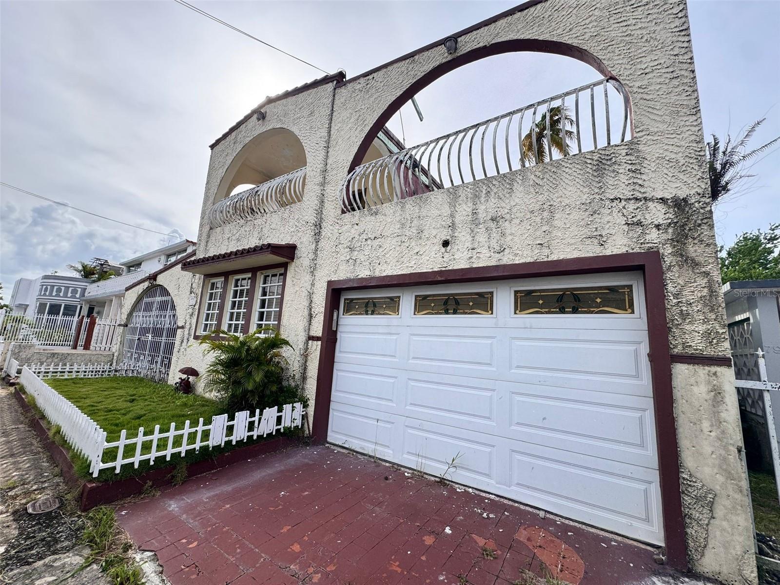 PR9118504 Property Photo