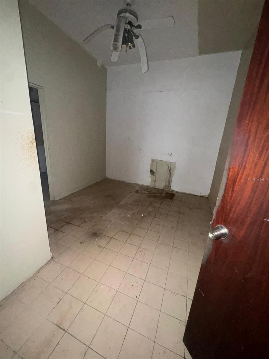 PR9118504 Property Photo