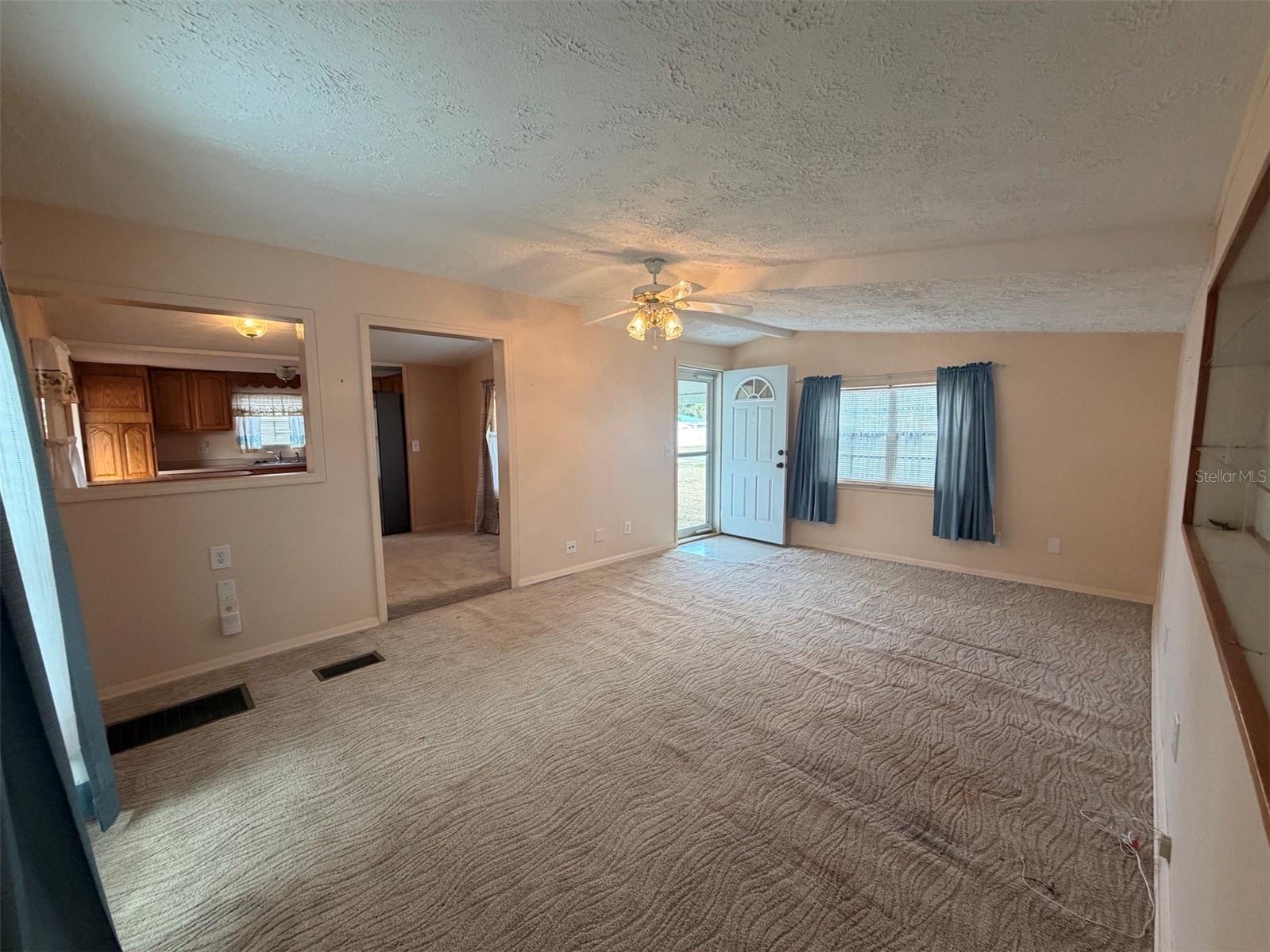 TB8464128 Property Photo