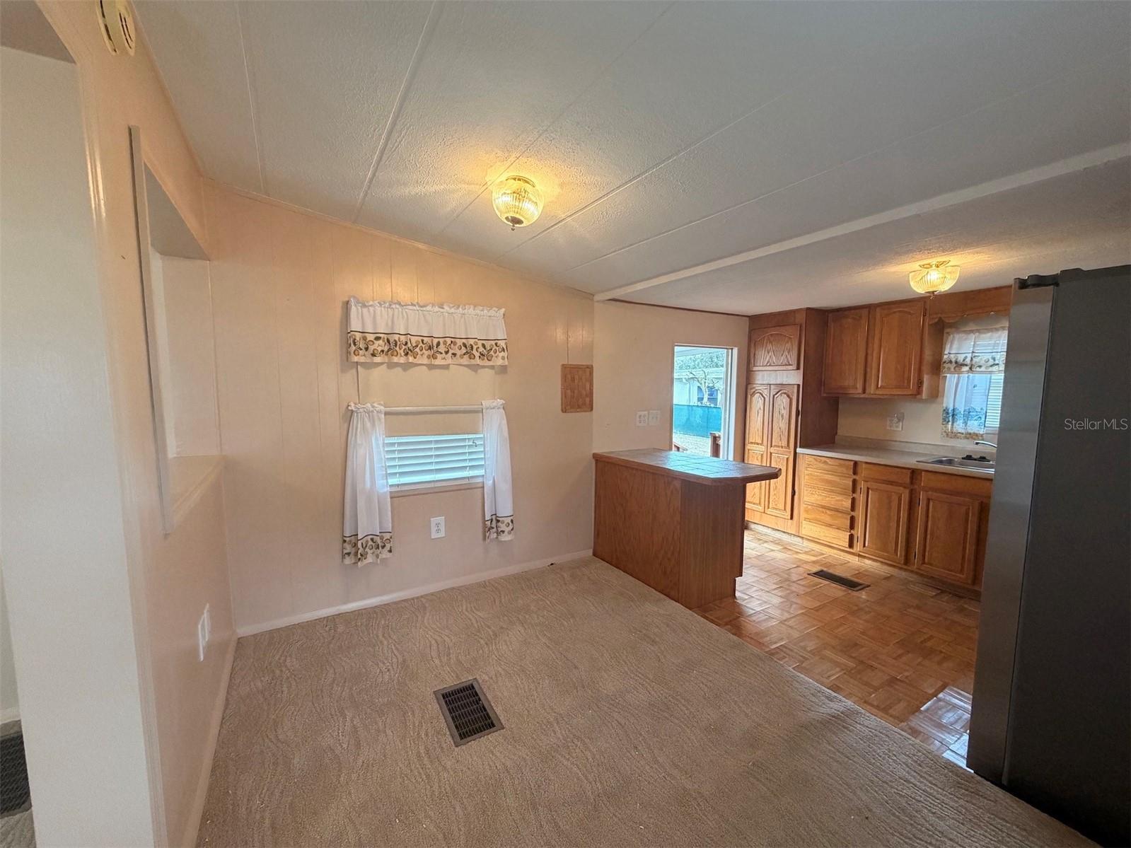 TB8464128 Property Photo