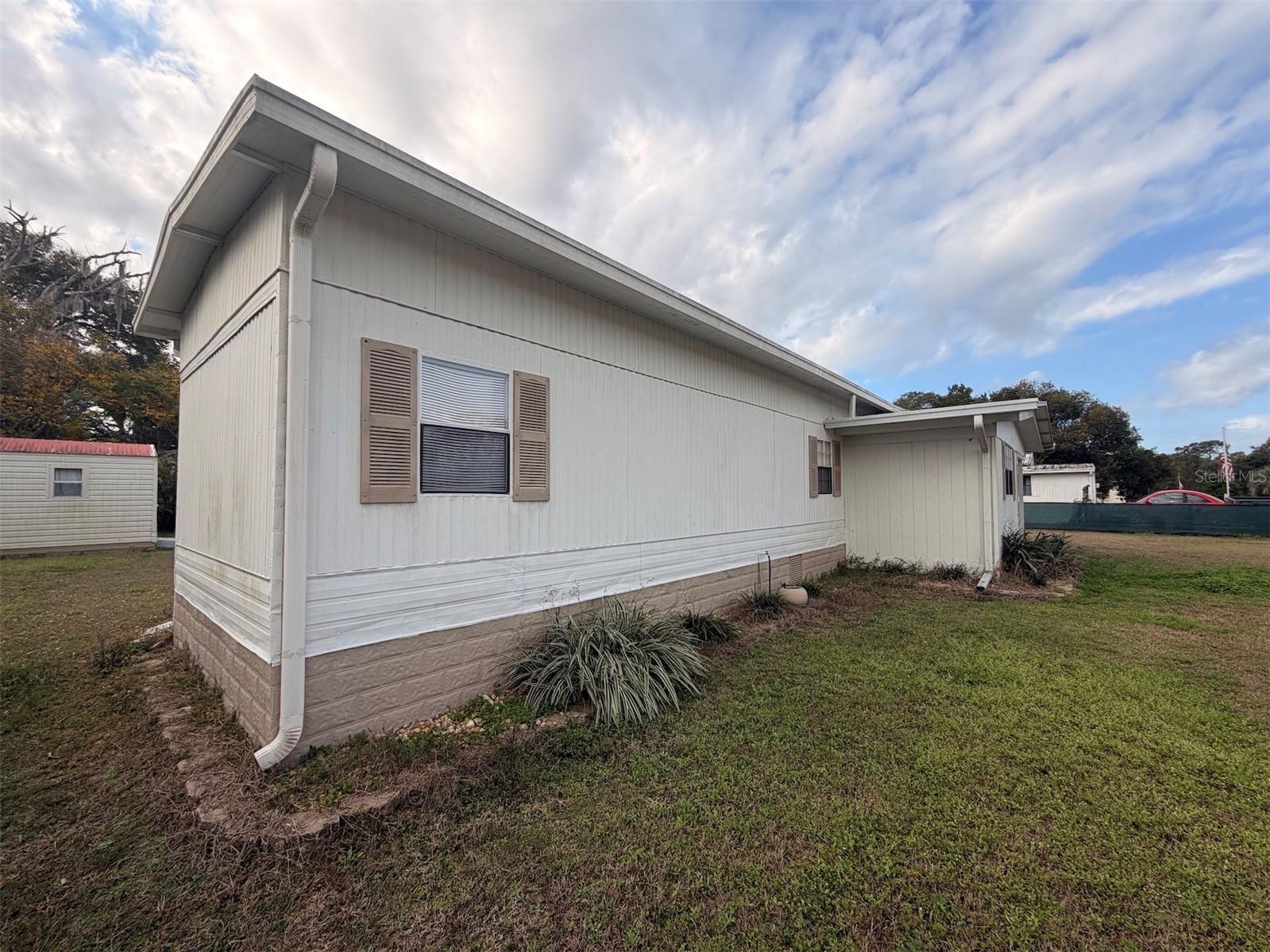 TB8464128 Property Photo