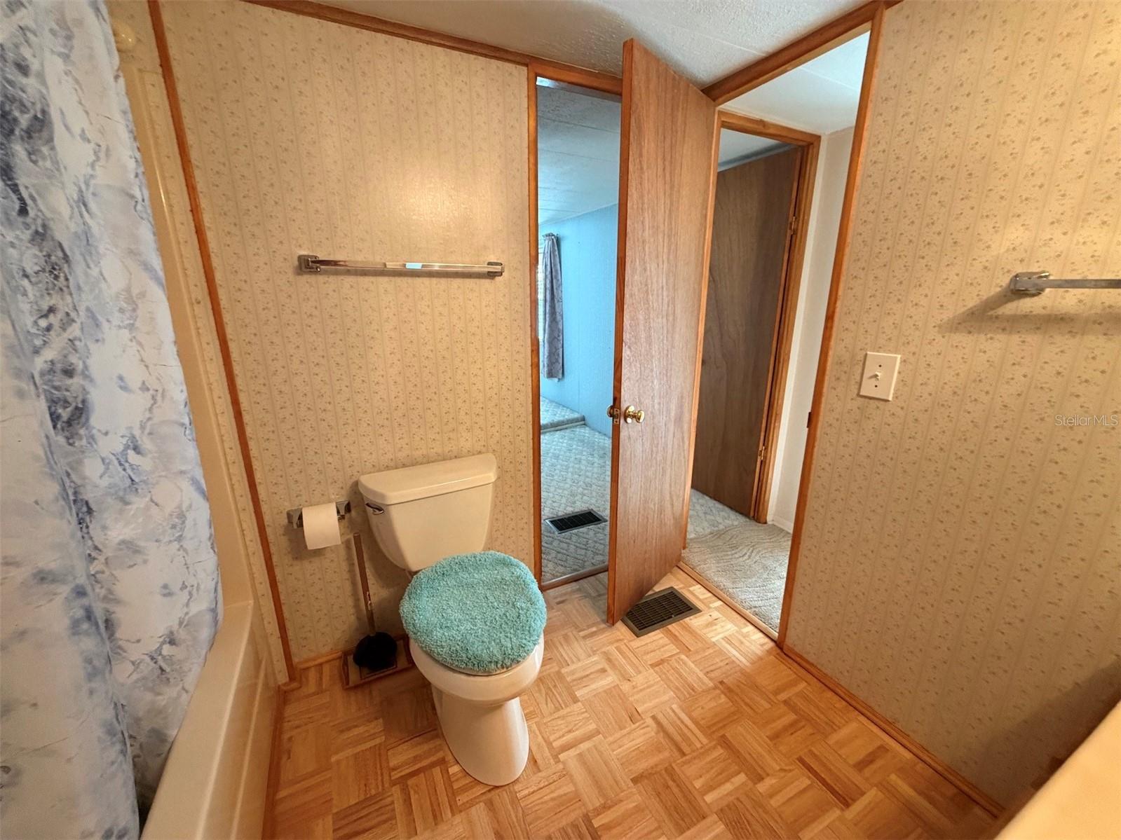 TB8464128 Property Photo