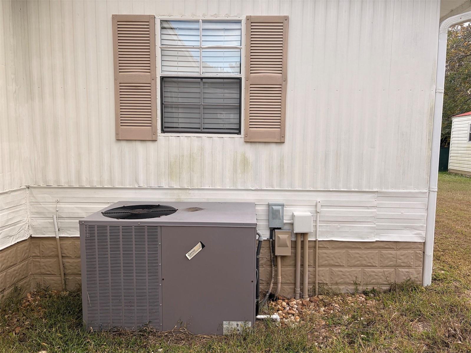 TB8464128 Property Photo