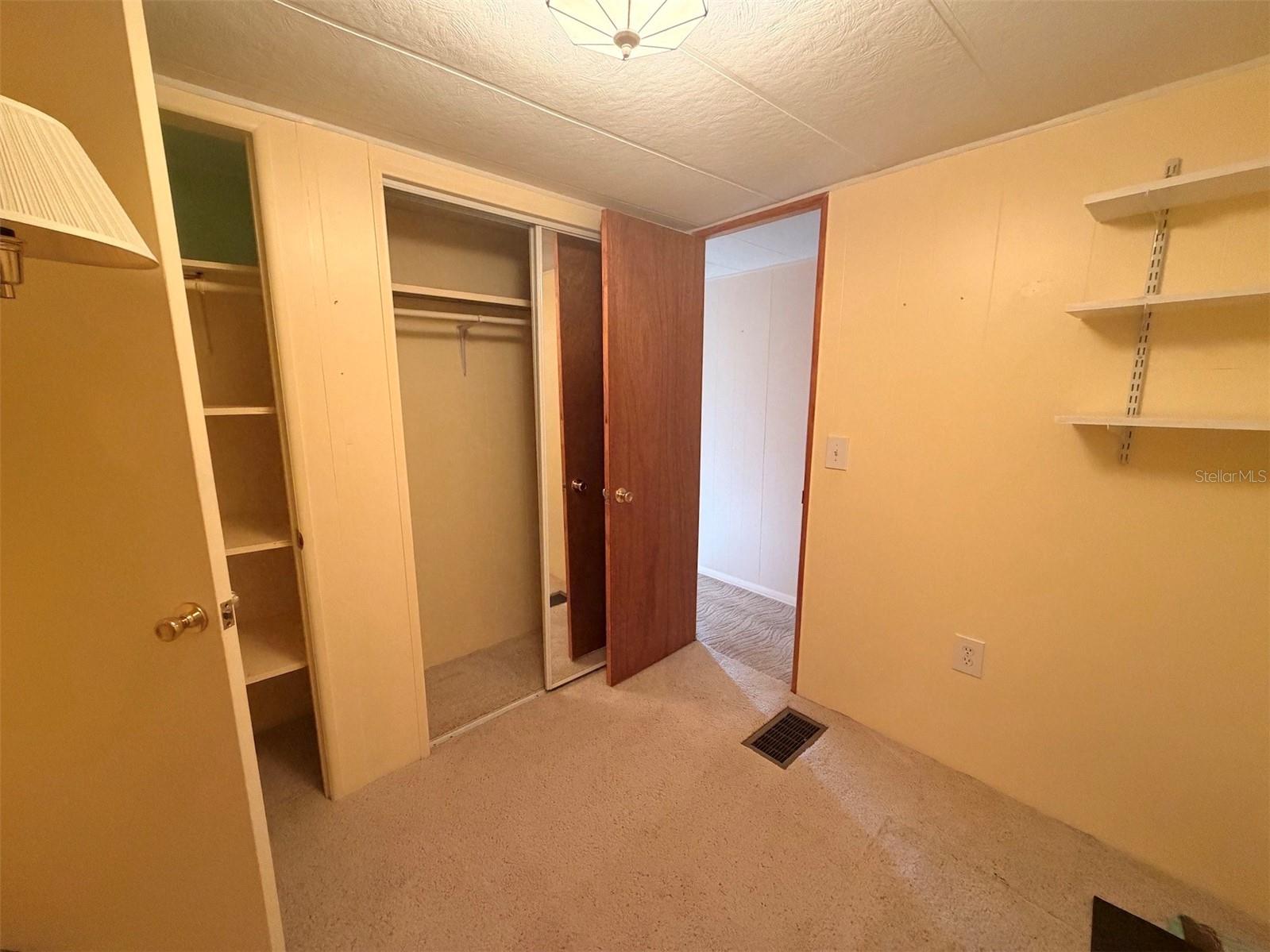 TB8464128 Property Photo