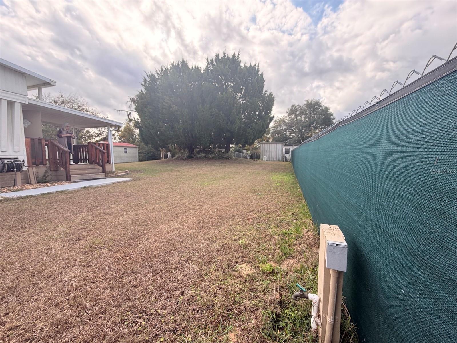 TB8464128 Property Photo