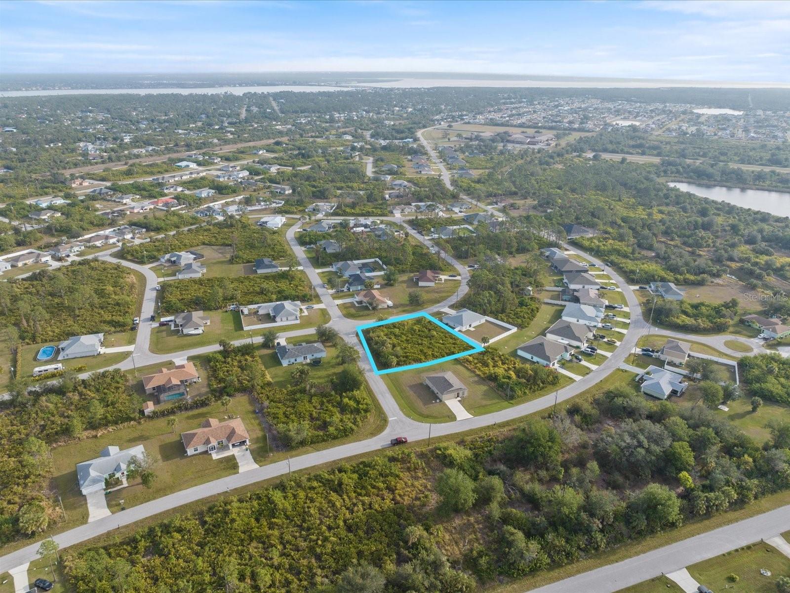 12142 APPLEBERG CIR, PORT CHARLOTTE, FL, 33981