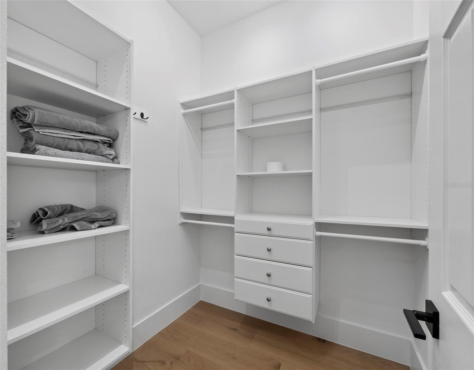 A4678167 Property Photo