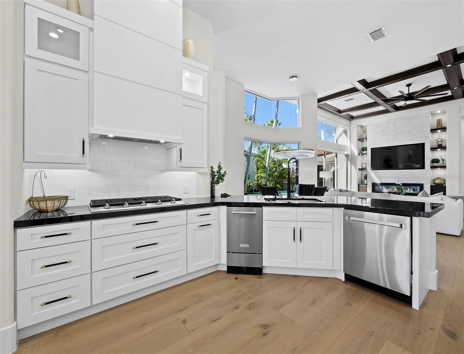 A4678167 Property Photo