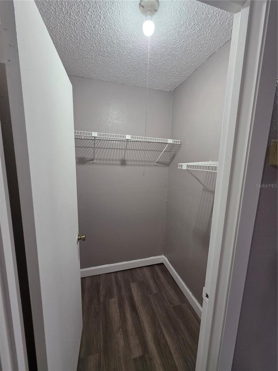 OM716586 Property Photo