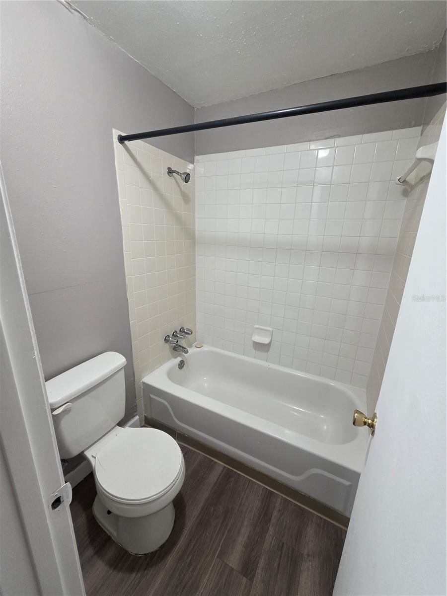 OM716586 Property Photo