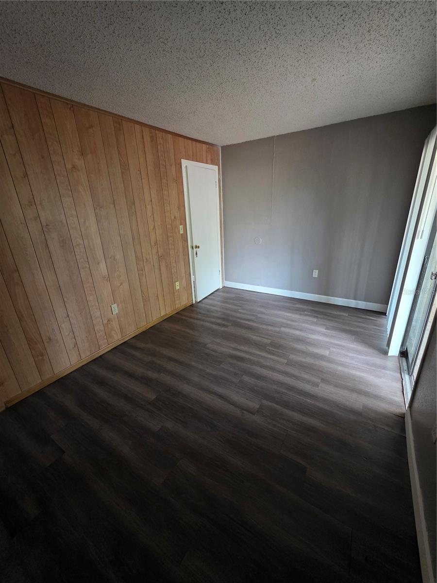 OM716586 Property Photo