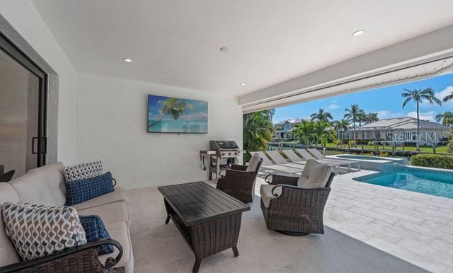 TB8464241 Property Photo